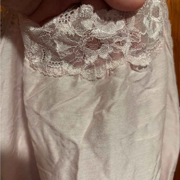 VICTORIA’S SECRET Baby Pink Lace Chemise Sleep Dress - Picture 3 of 8